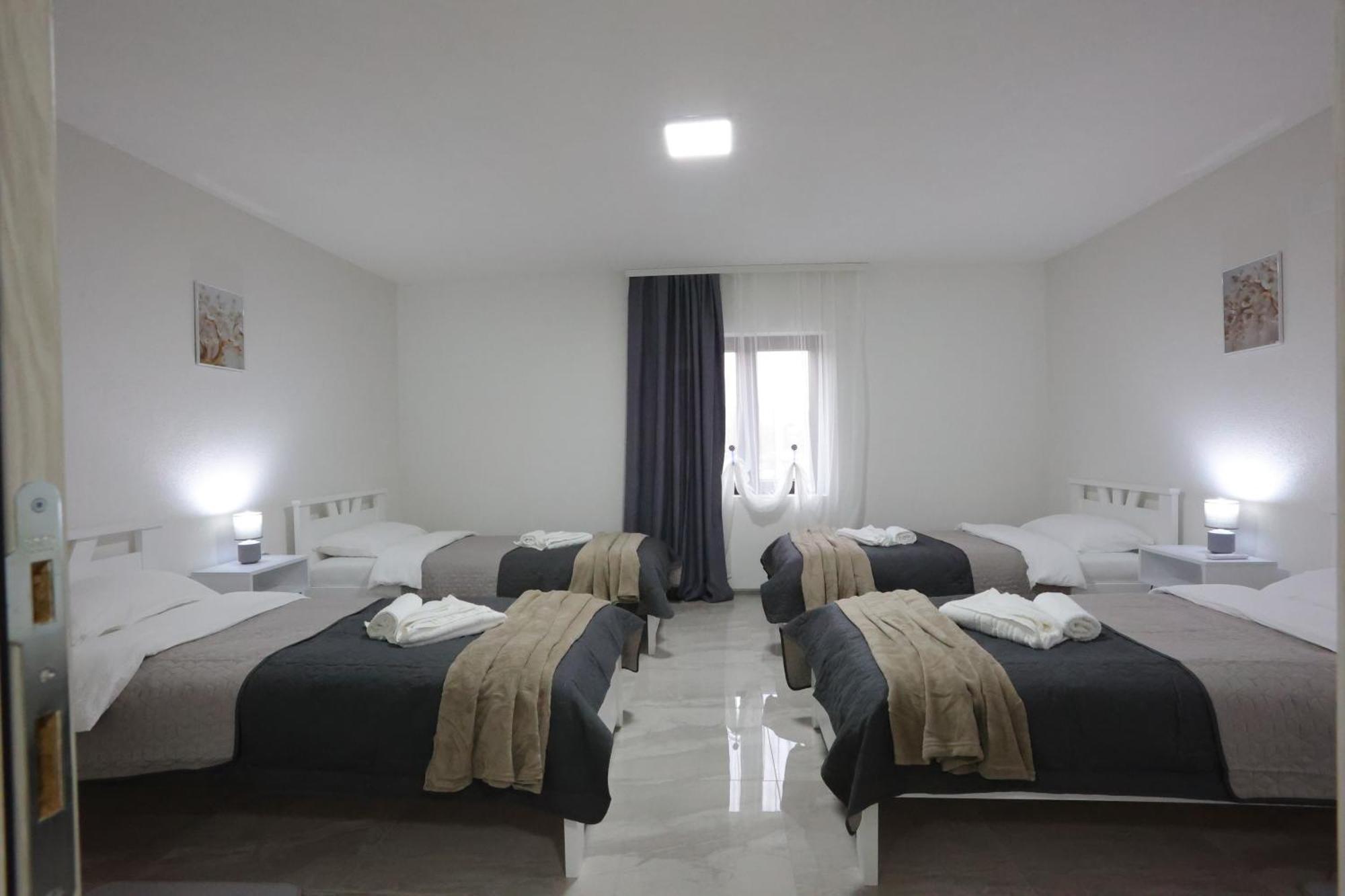 Ivan'S Guesthouse Paraćin Kültér fotó