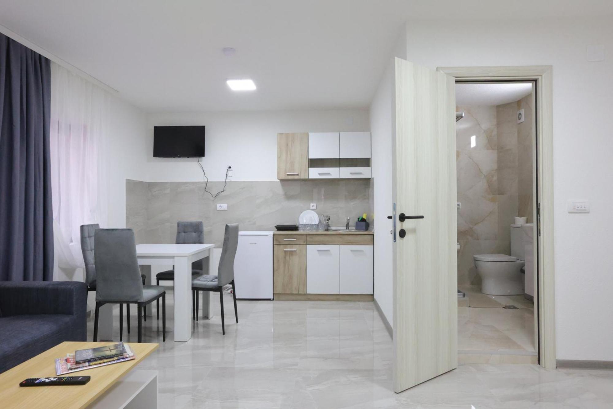 Ivan'S Guesthouse Paraćin Kültér fotó