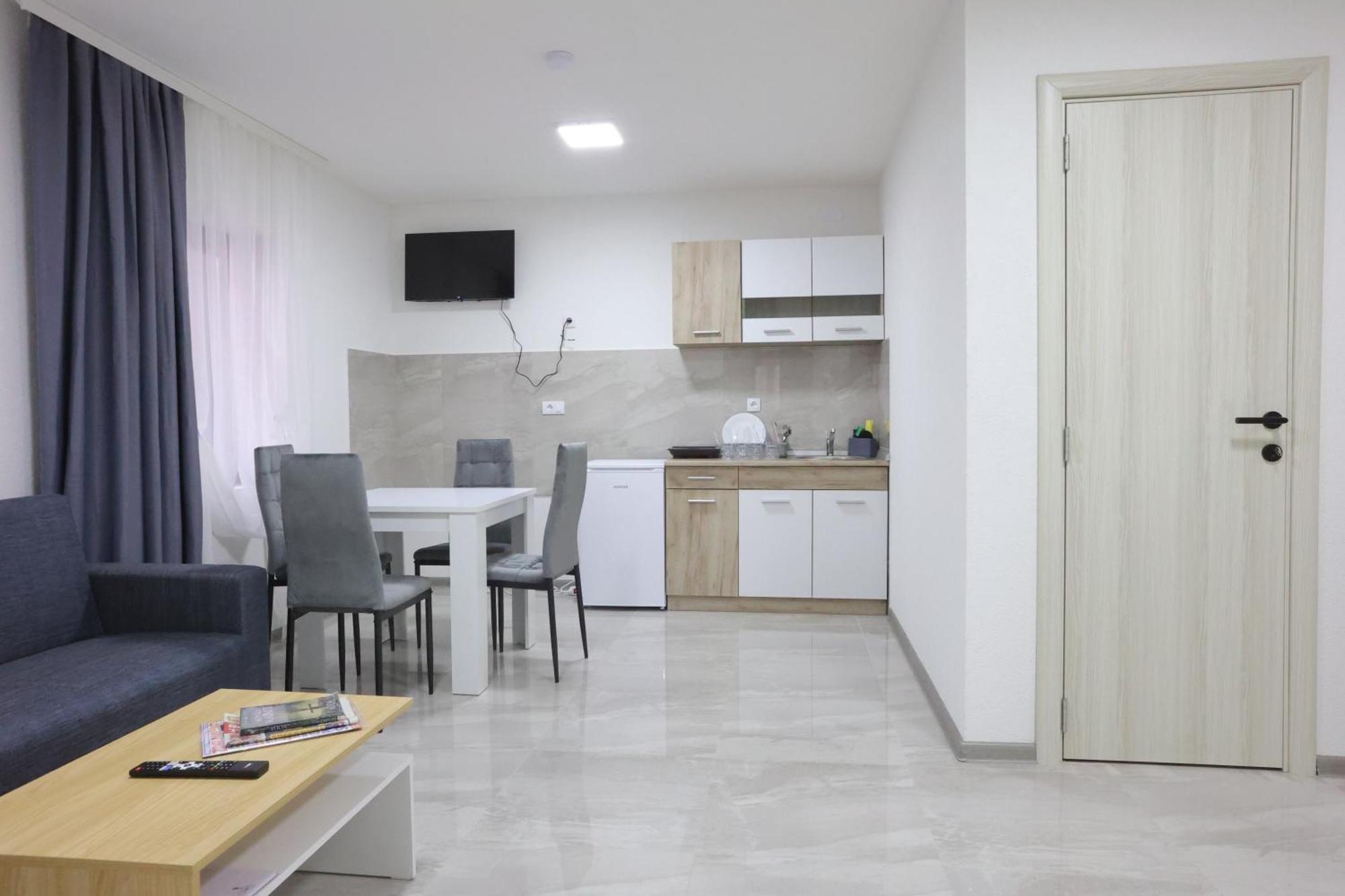 Ivan'S Guesthouse Paraćin Kültér fotó