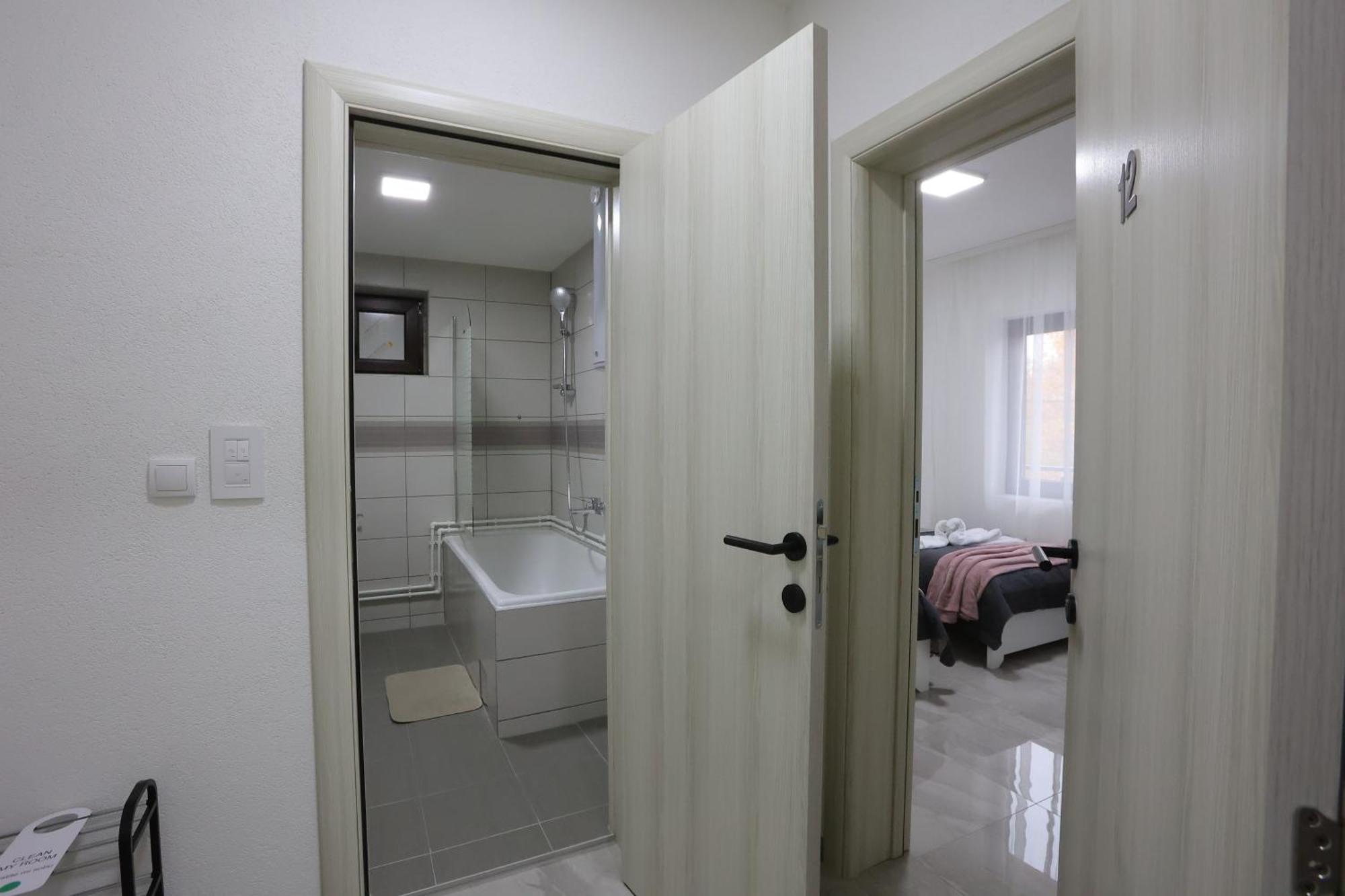 Ivan'S Guesthouse Paraćin Kültér fotó