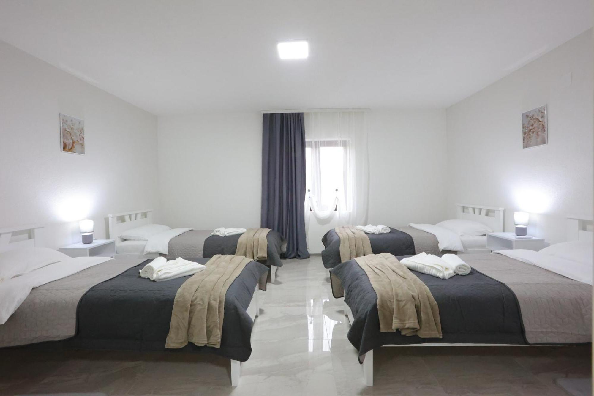 Ivan'S Guesthouse Paraćin Kültér fotó