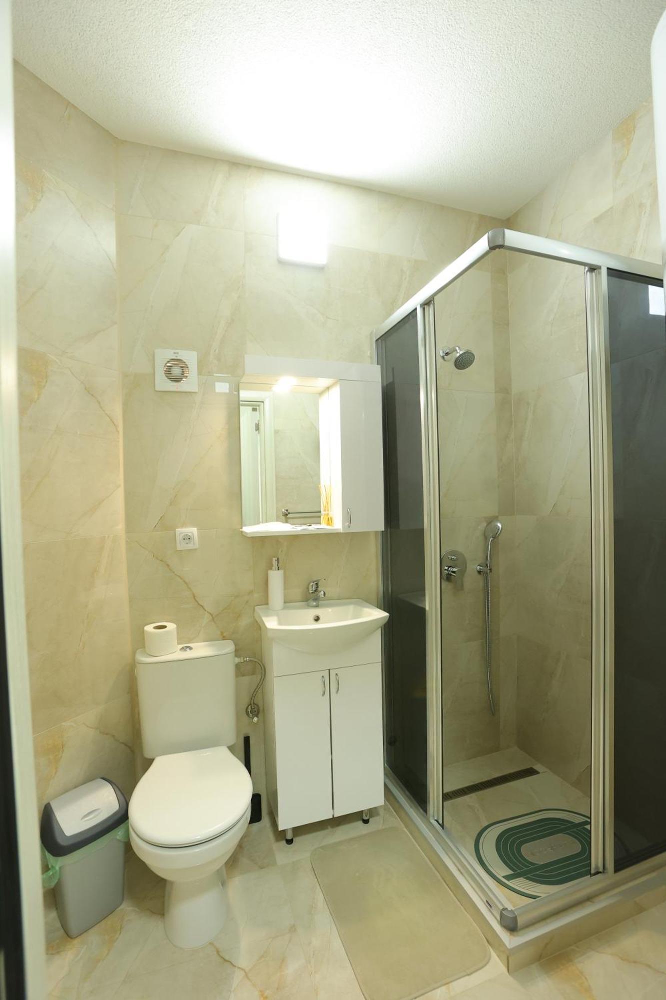 Ivan'S Guesthouse Paraćin Kültér fotó